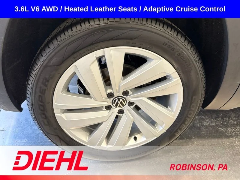 Used 2022 Gray Volkswagen 3.6L V6 SE w/Technology image 8