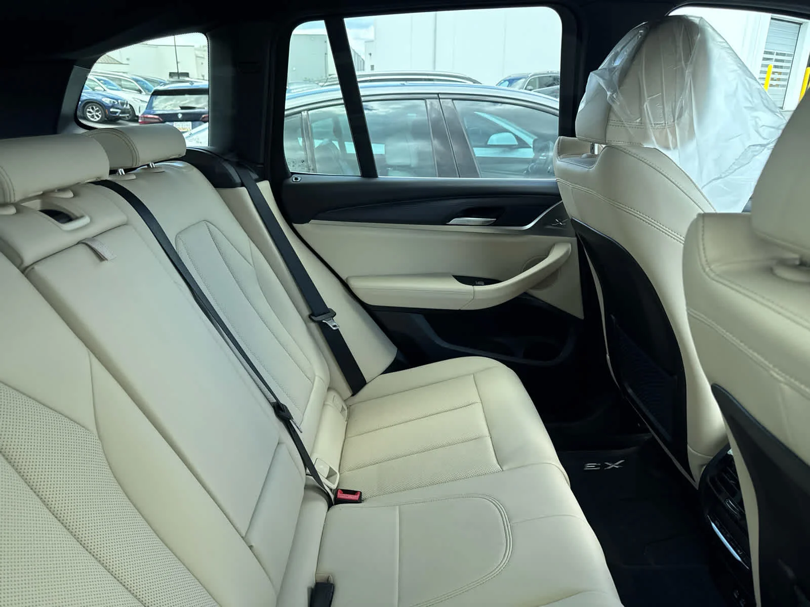 Used 2024 Phytonic Blue Metallic BMW xDrive30i image 16