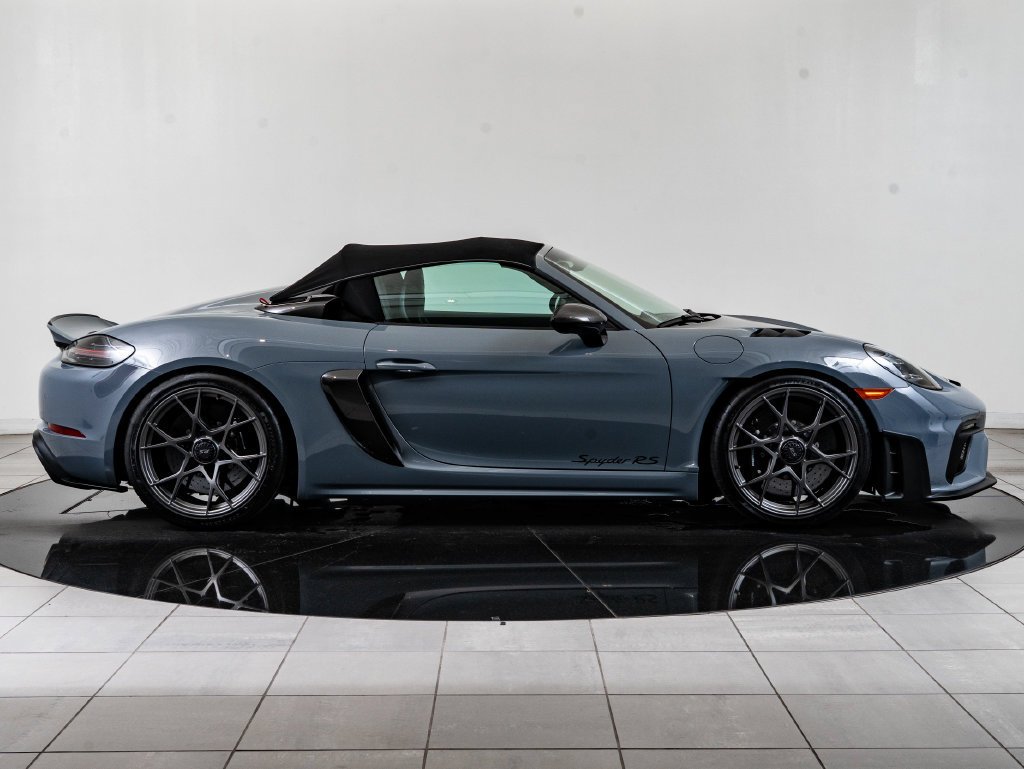 Certified Used 2024 Arctic Grey Porsche RS image 9