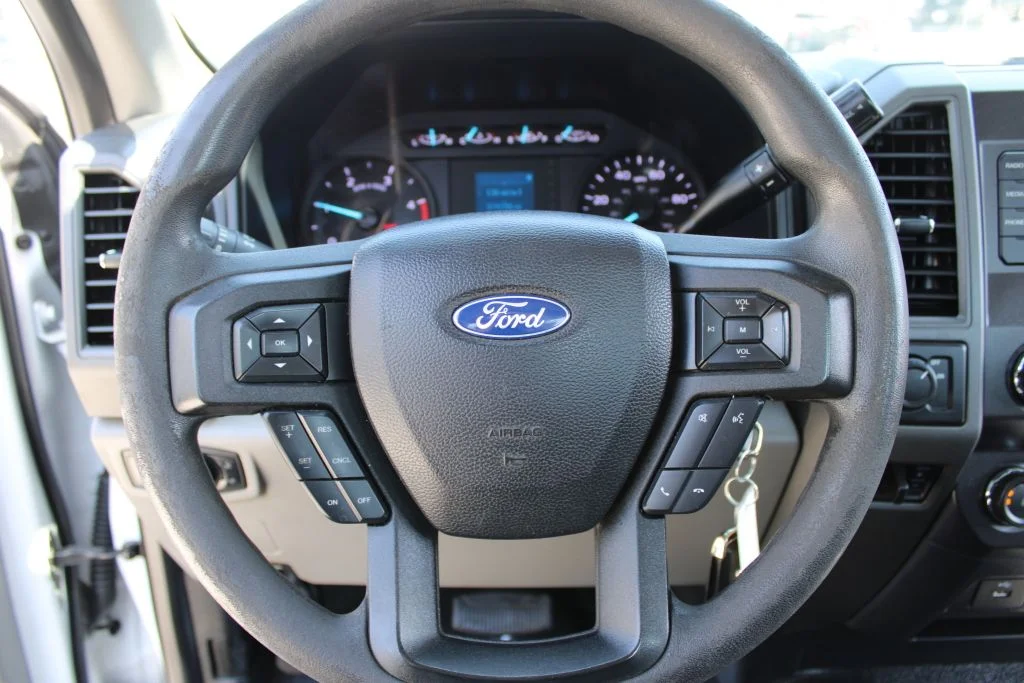Used 2019 White Ford XL image 25