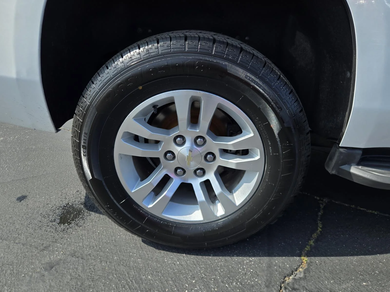 Used 2020 Summit White Chevrolet 2WD 4dr LS image 31