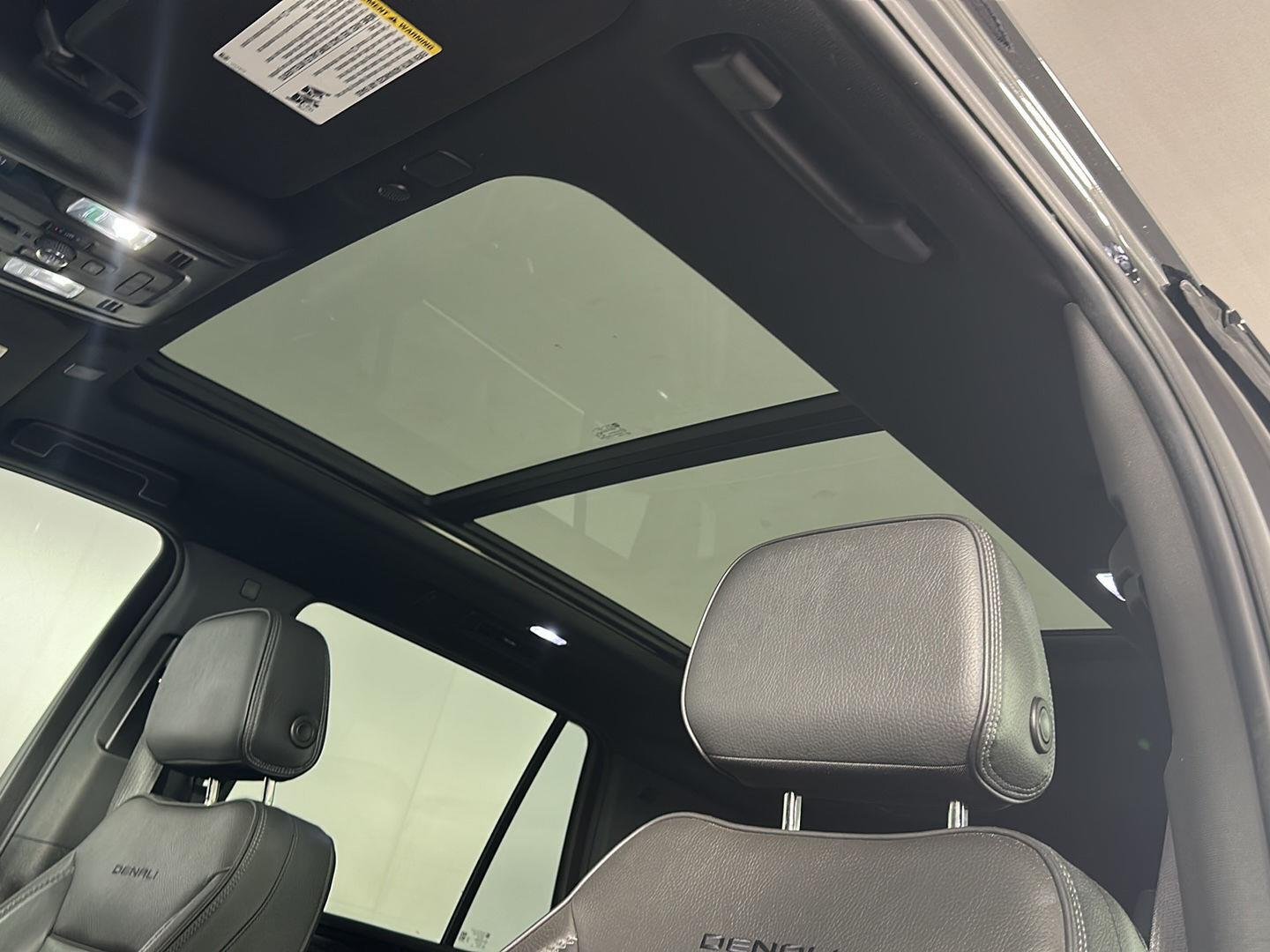 Used 2022 Onyx Black GMC Denali image 22