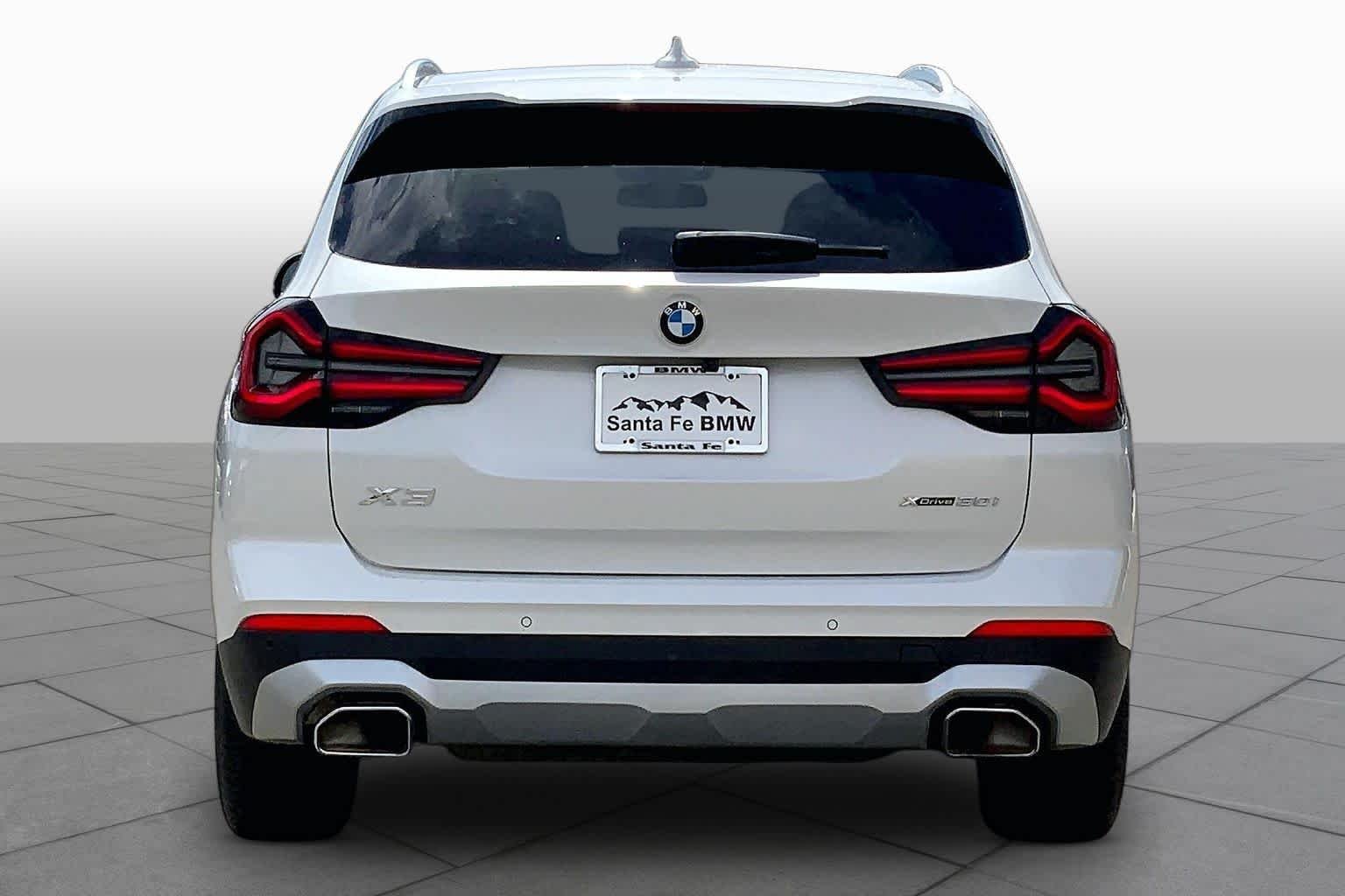 Used 2024 Mineral White Metallic BMW xDrive30i image 4