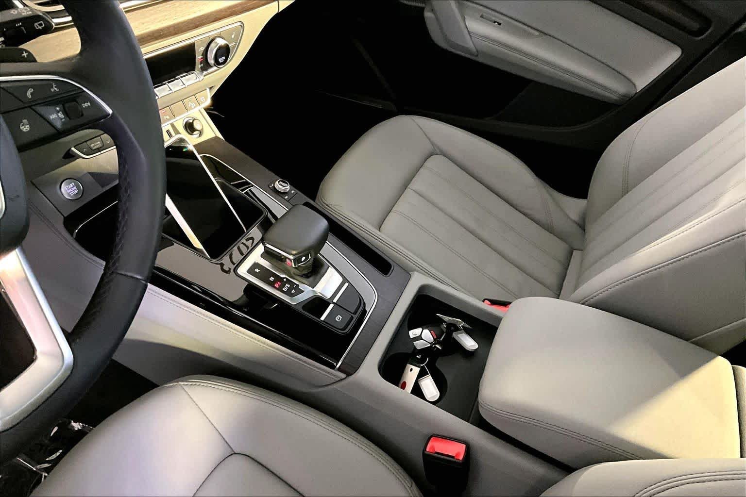 Used 2023 Florett Silver Metallic Audi Premium Plus image 17