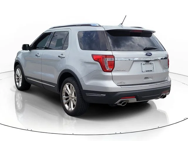 Used 2018 Silver Ford Limited image 7