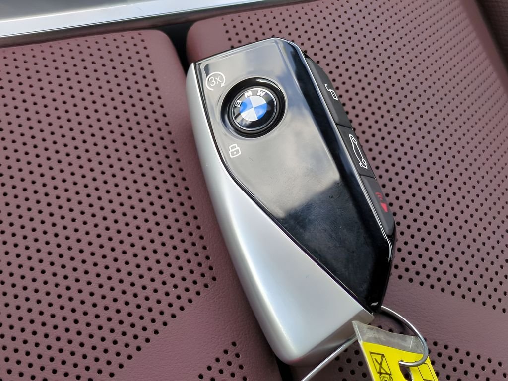 2026 BMW i7 50 - Photo 30