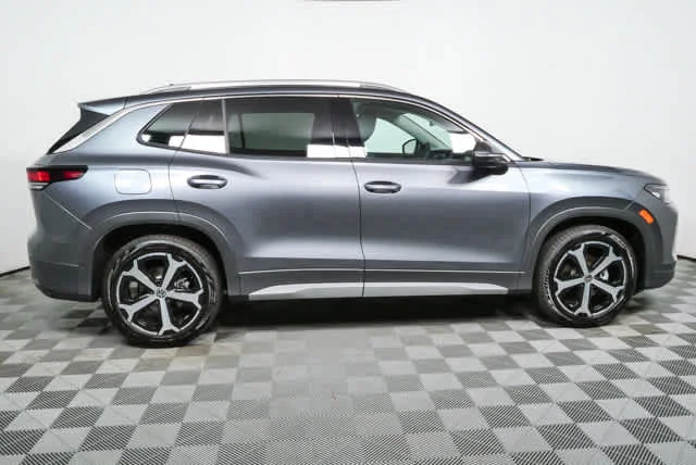 New 2026 Platinum Gray Metallic Volkswagen SE image 2