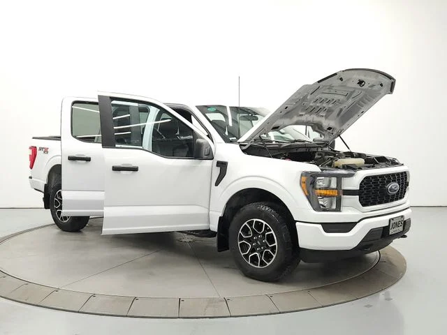 Used 2023 White Ford XLT image 9