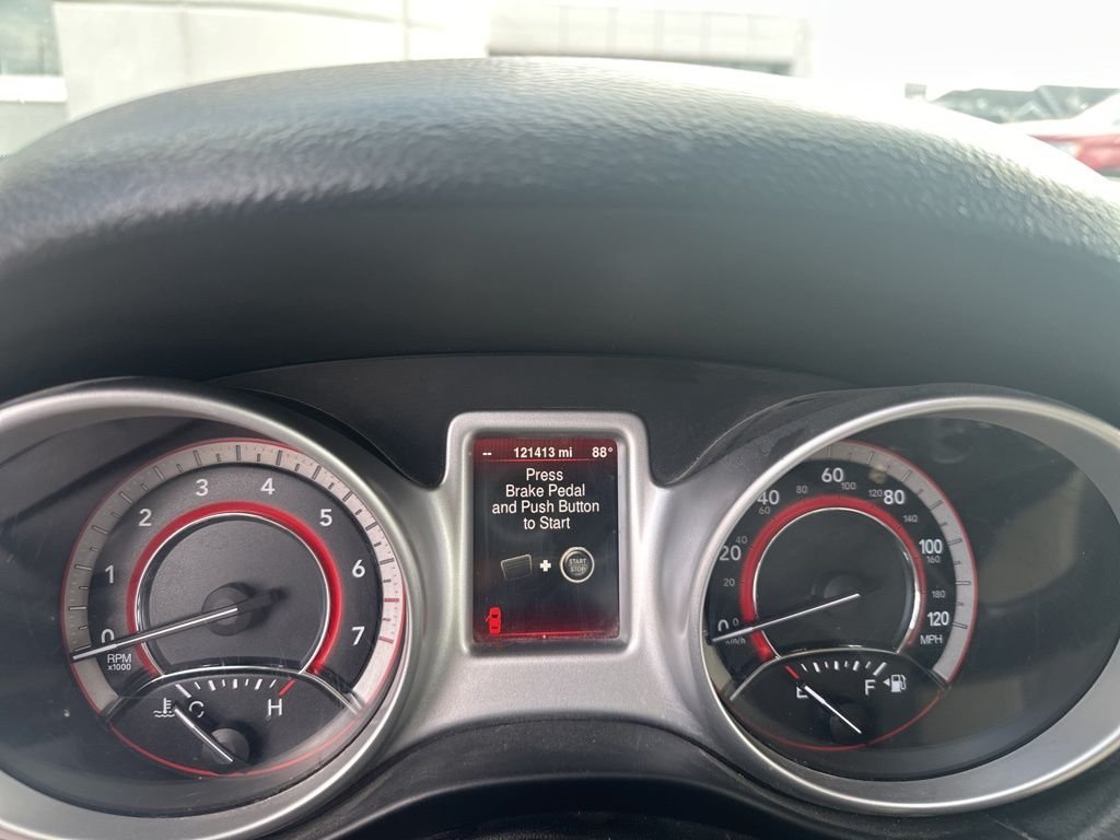Used 2015 White Dodge Limited image 6