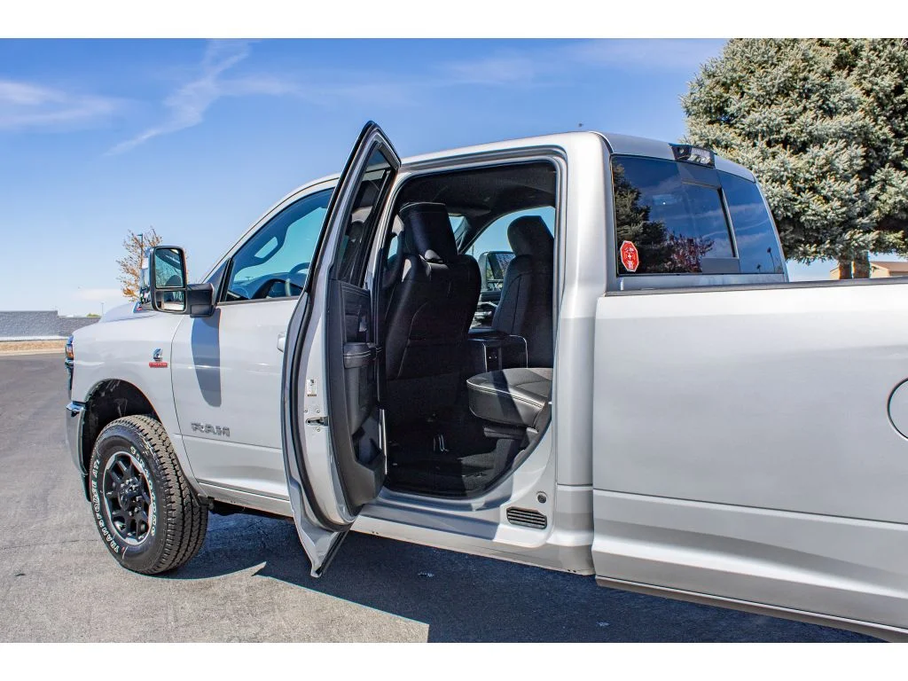 New 2026 Silver-Zynith Exterior Paint RAM Laramie image 34
