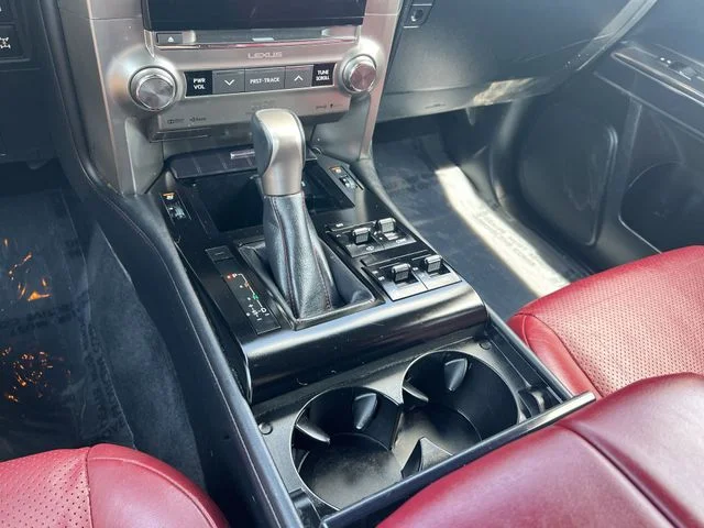 Used 2021  Lexus 460 Luxury image 25