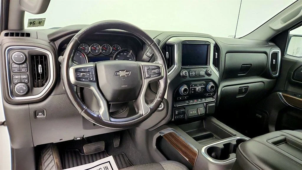Used 2019 Summit White Chevrolet 4WD Crew Cab 147