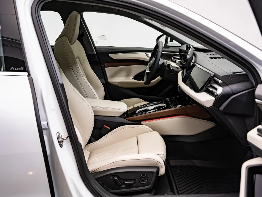 New 2026 Glacier White Metallic Audi Prestige image 24