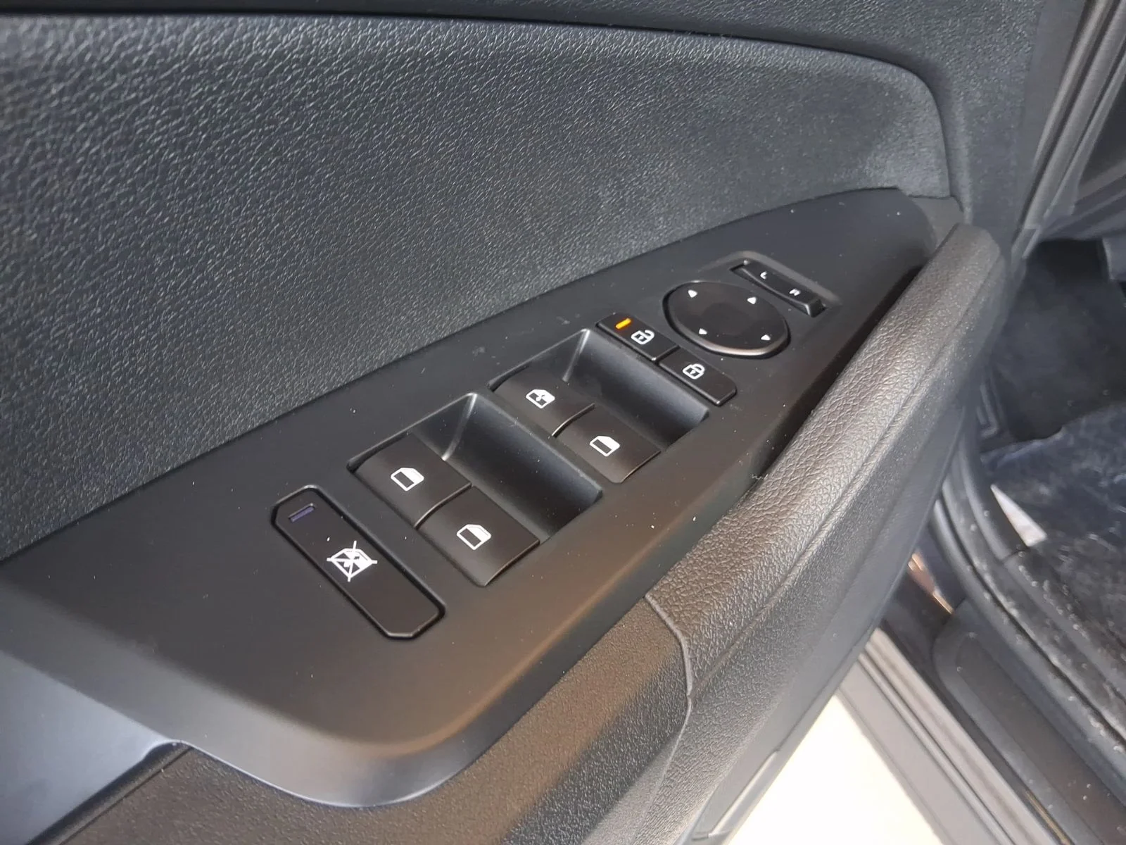 New 2026 Gray Kia LX image 19