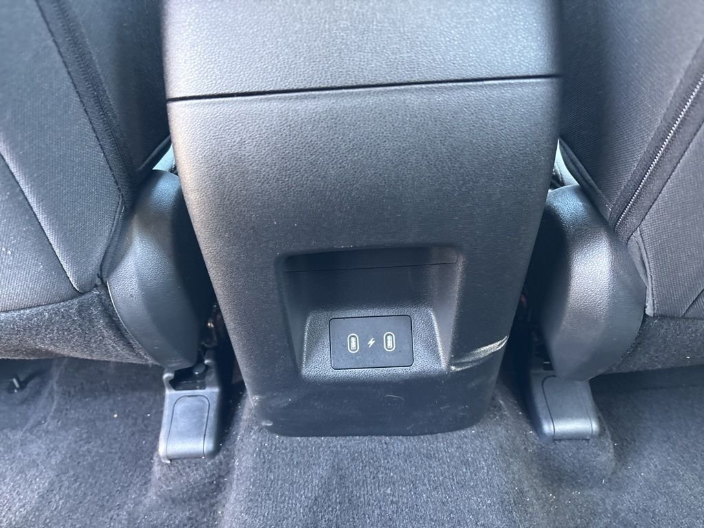 Certified Used 2025 White Hyundai SE image 32