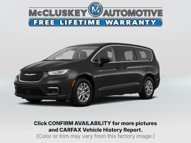 2025 Chrysler Pacifica Select's photo