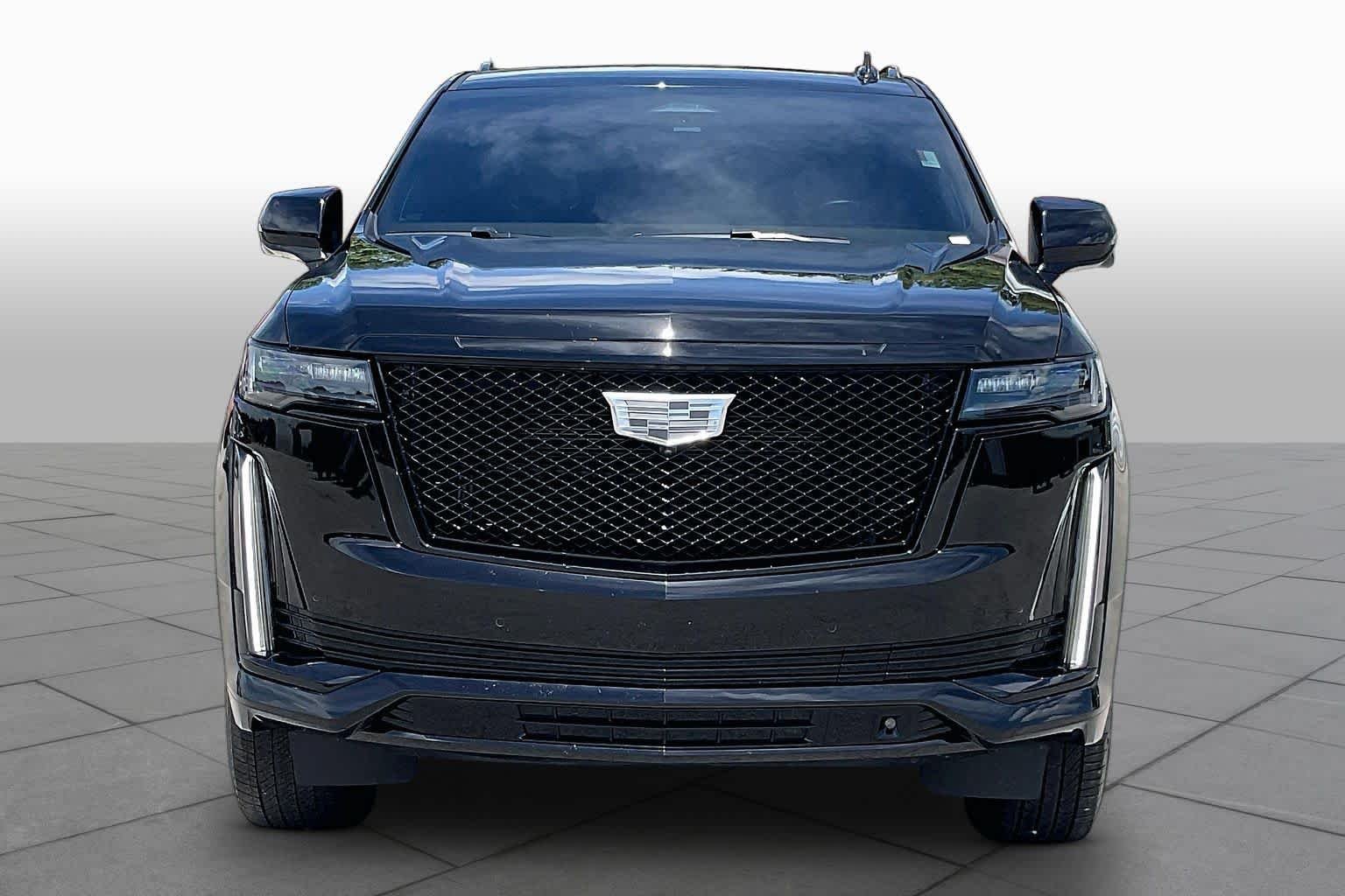Used 2021 Black Raven Cadillac Sport Platinum image 4