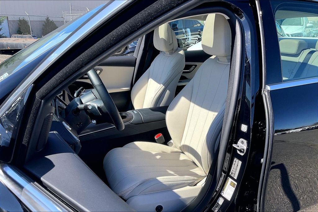 Used 2026 Black Mercedes-Benz E 350 image 17