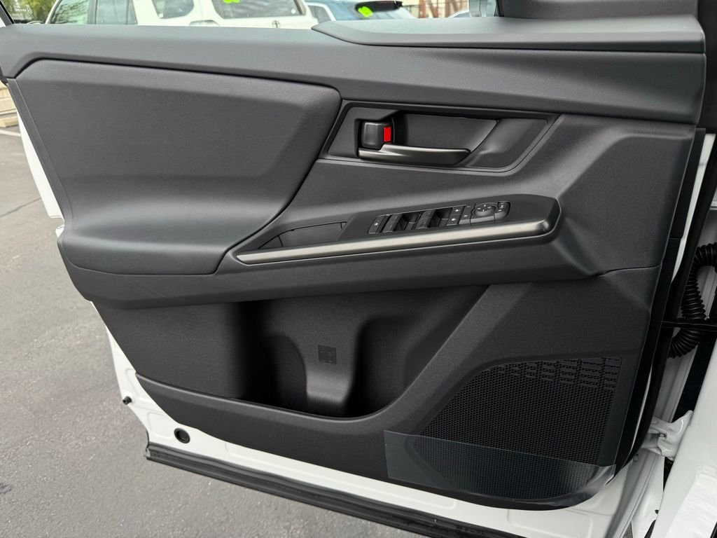 2026 Toyota bZ XLE - Photo 21