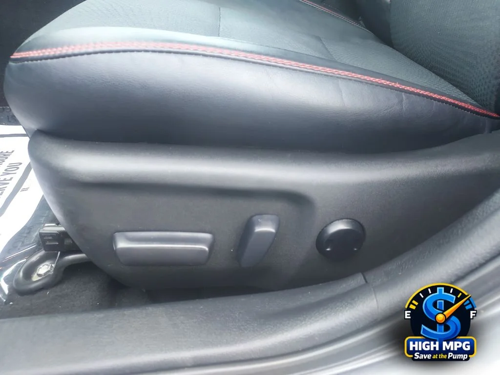 Used 2016 Gray Toyota SE image 10