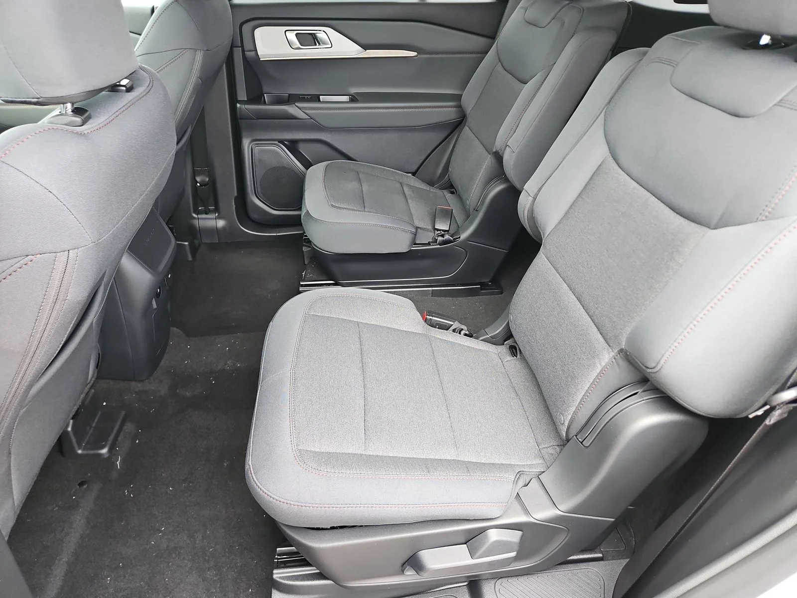 New 2026 Space White Metallic Ford Active image 23