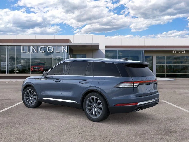 New 2026 Whisper Blue Metallic Clearcoat Lincoln Premiere® image 4