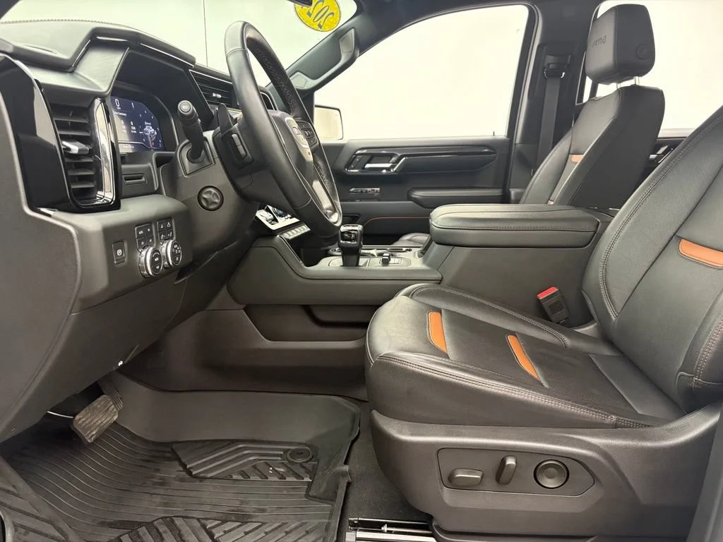 Used 2024 Summit White GMC AT4 image 17