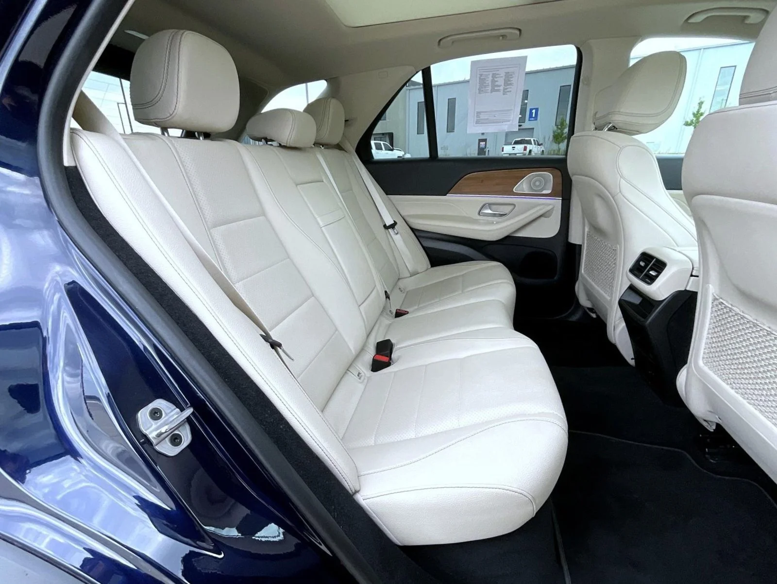 Used 2022 Blue Mercedes-Benz GLE 350 image 22