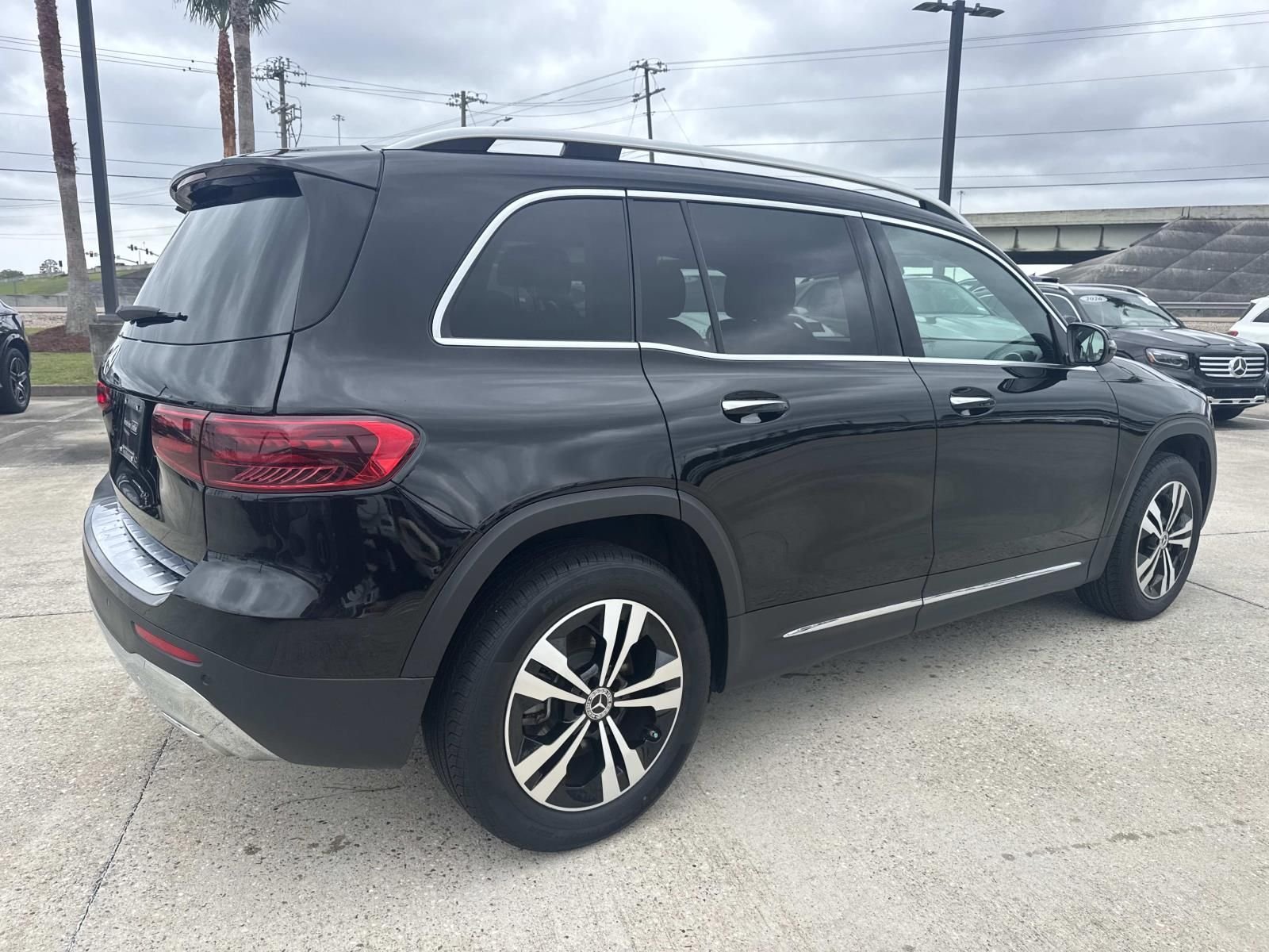 Certified Used 2025 Black Mercedes-Benz GLB 250 image 5