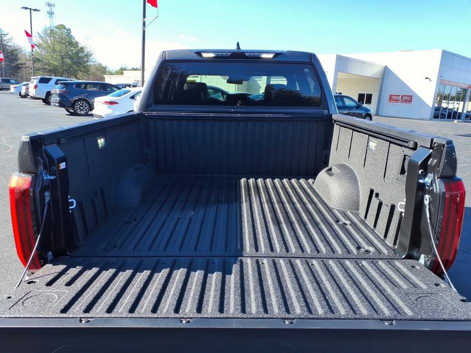 2026 Toyota Tundra SR5 - Photo 6