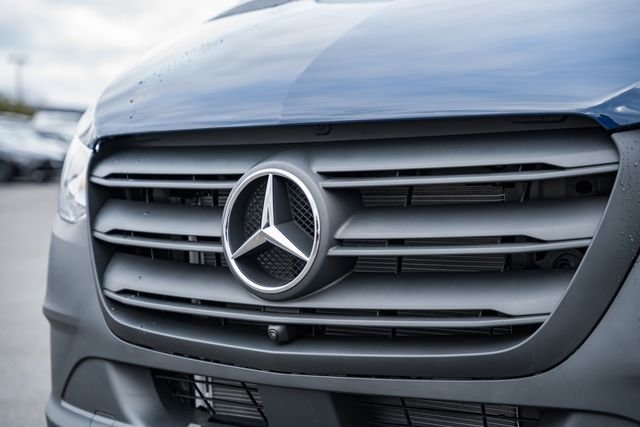 New 2026 Steel Blue Mercedes-Benz Crew 144 WB image 11