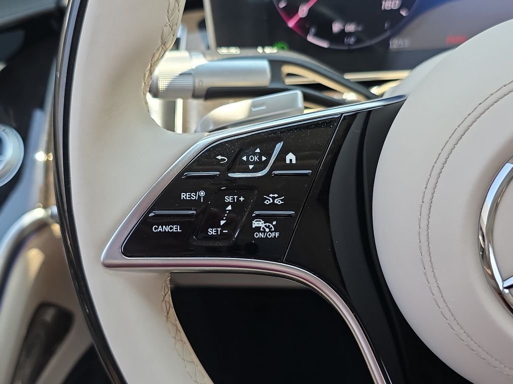 Certified Used 2022 White Mercedes-Benz S 580 image 21