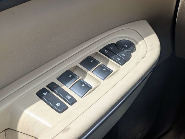 Used 2011 Brown GMC SLT-2 image 24