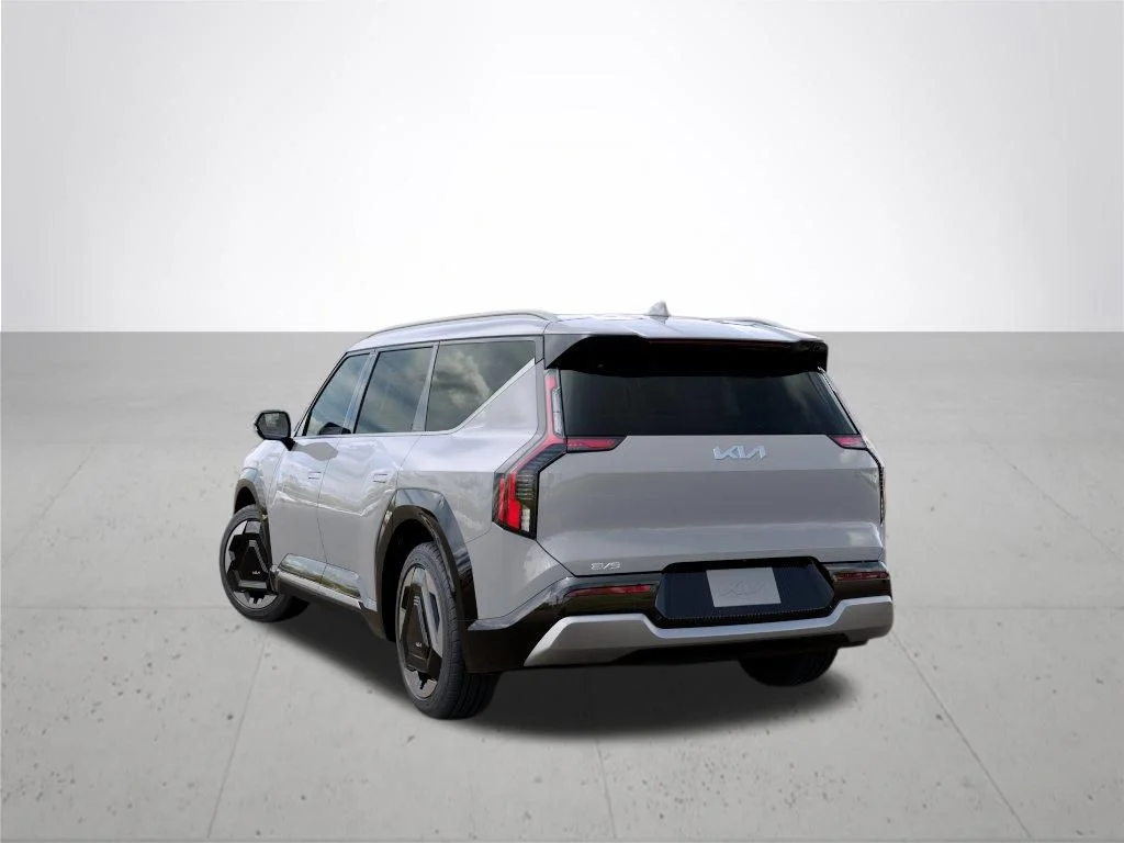 New 2026 Gray Kia Land image 4