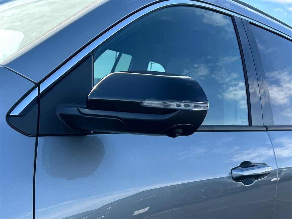 2026 GMC ACADIA - Image 11