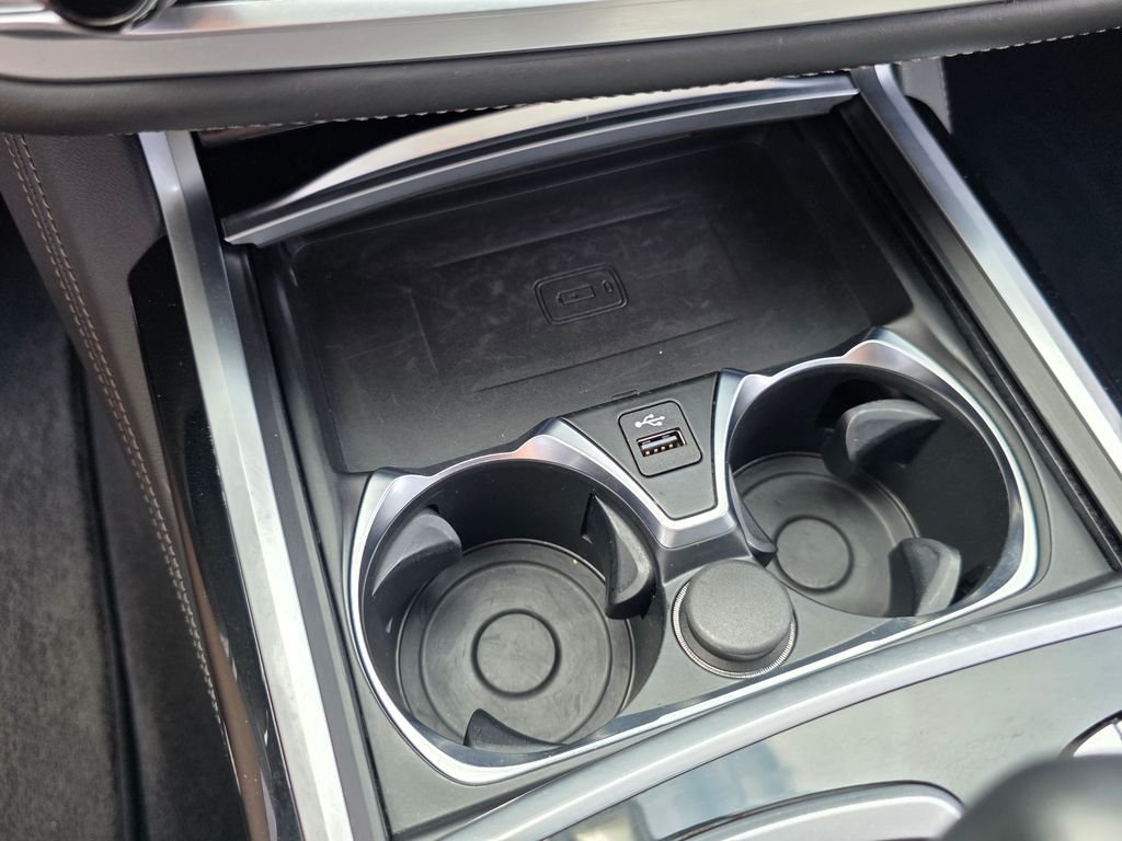 2021 BMW 7 Series M760i - Photo 36