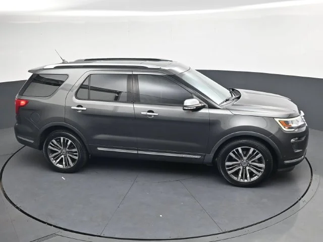 Used 2018 Gray Ford Platinum image 23
