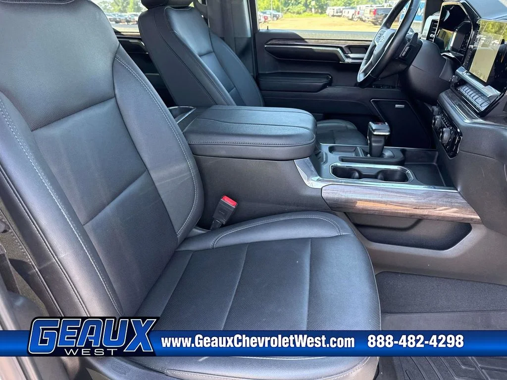 Used 2023 White Chevrolet LTZ image 22