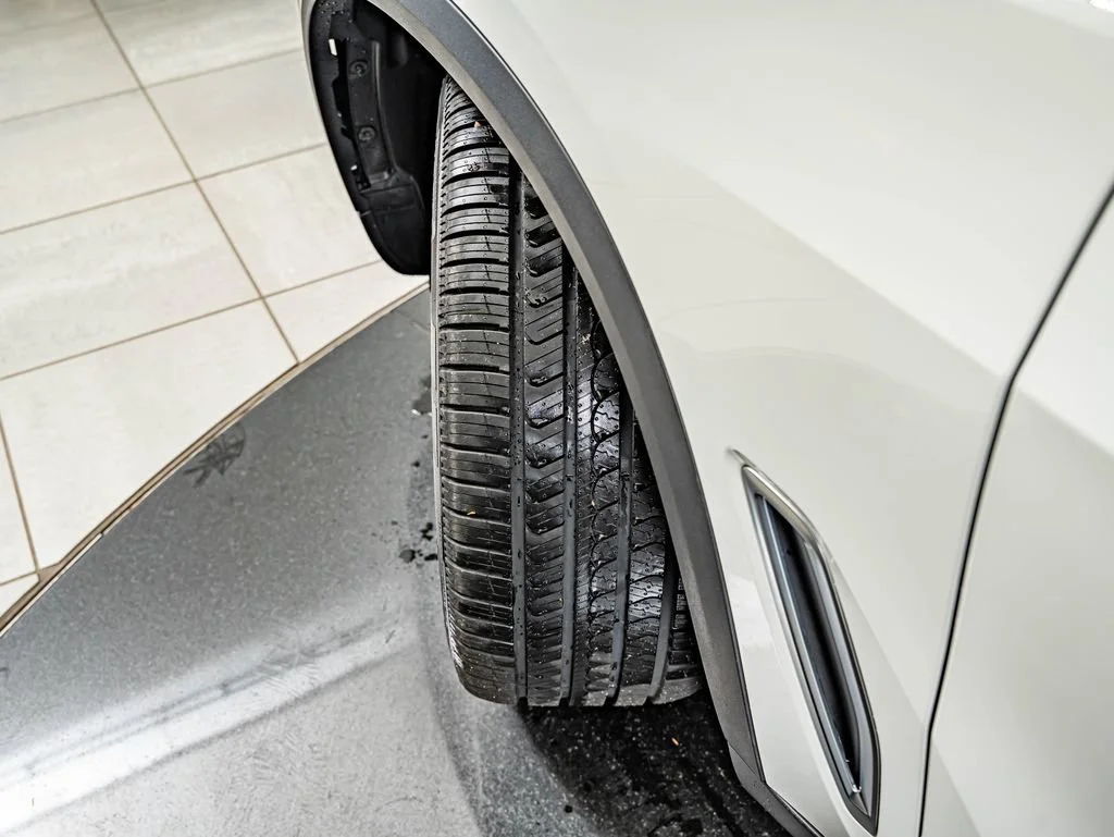 Used 2021 Alpine White BMW xDrive40i image 47