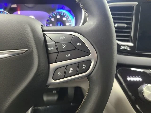 Used 2023 Fathom Blue Pearlcoat Chrysler Touring L image 23