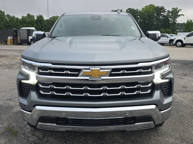 Used 2025 Gray Chevrolet LTZ image 8