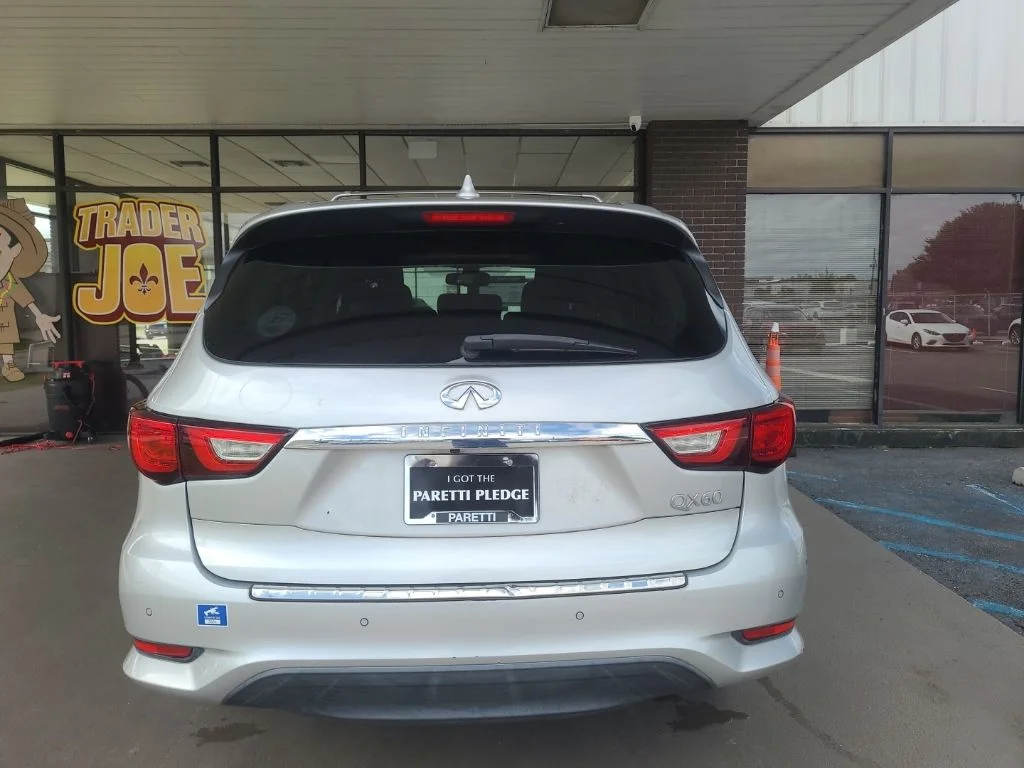 Used 2017 Silver INFINITI Base image 4