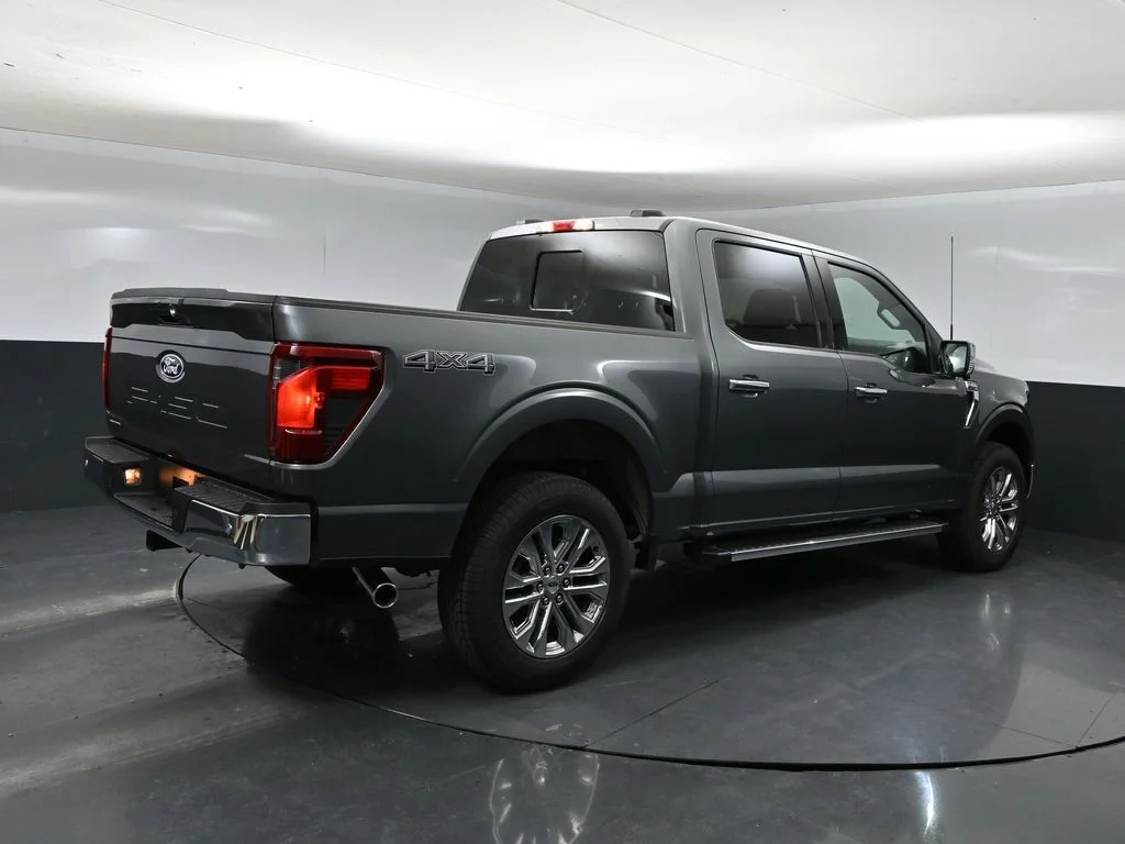 New 2026 Gray Ford XLT image 2