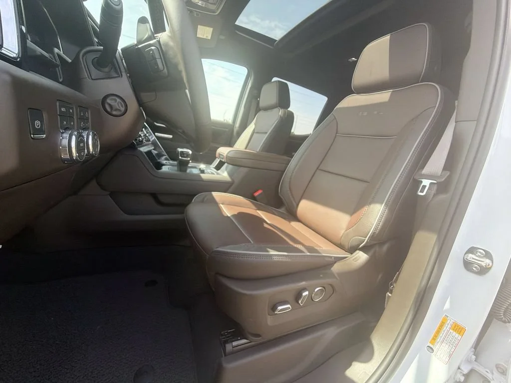 New 2026 Glacier White Tricoat GMC Denali image 25