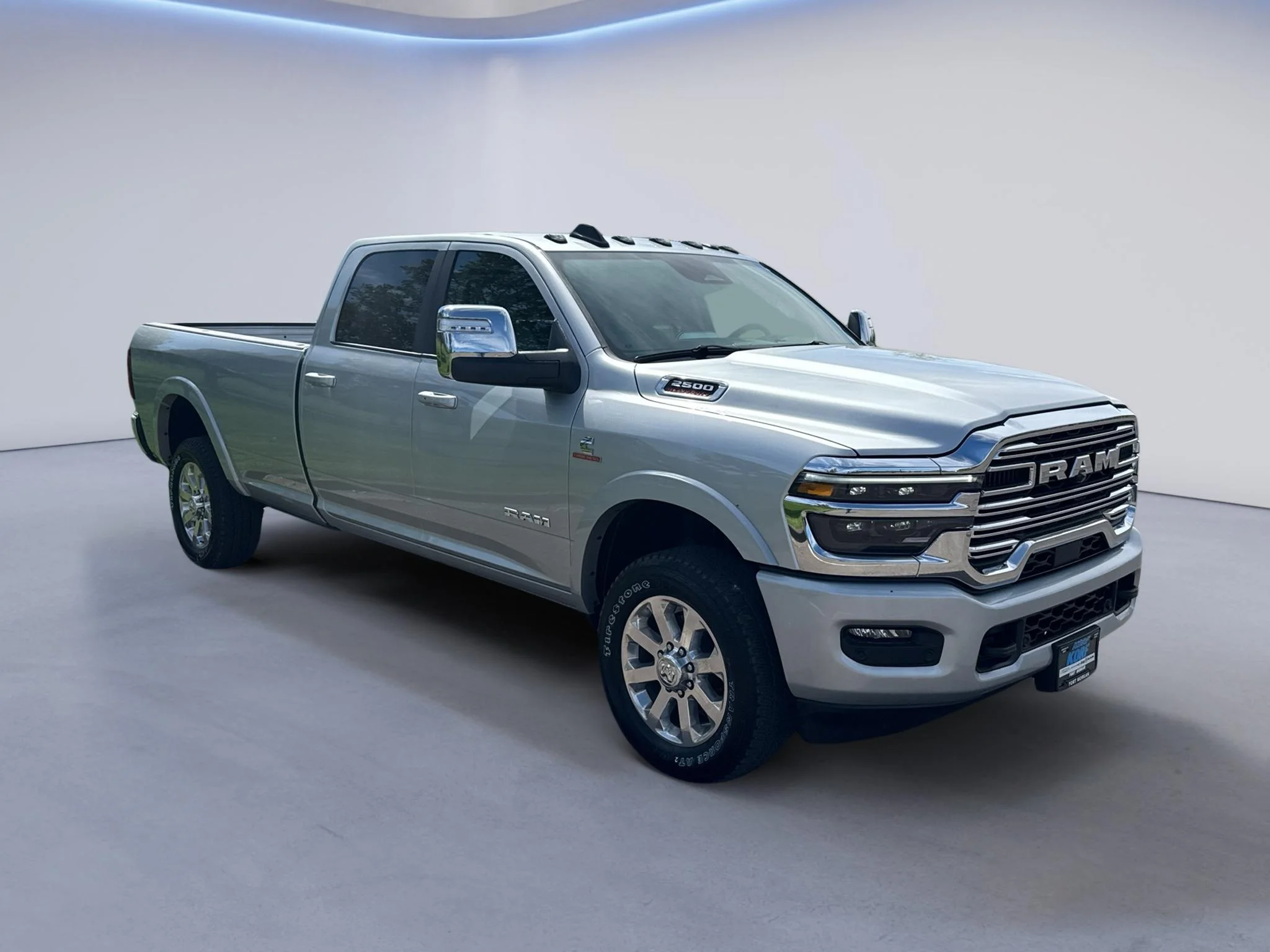 New 2027 Silver-Zynith Exterior Paint RAM Laramie image 7