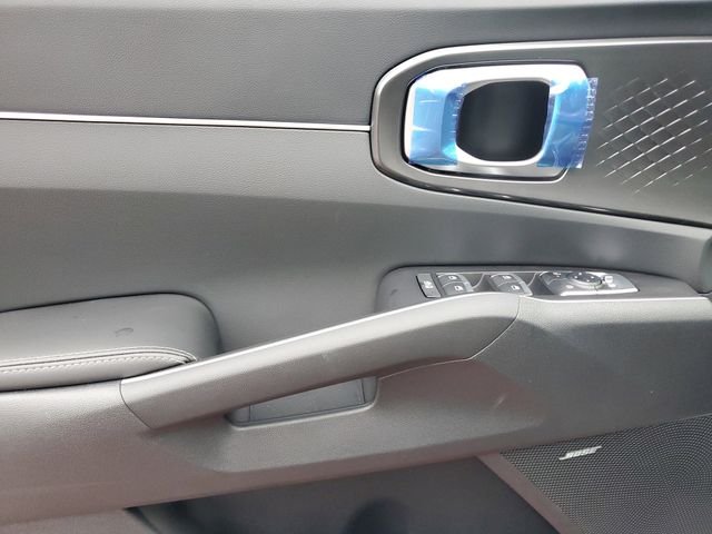 New 2026 Ivory Kia EX image 21