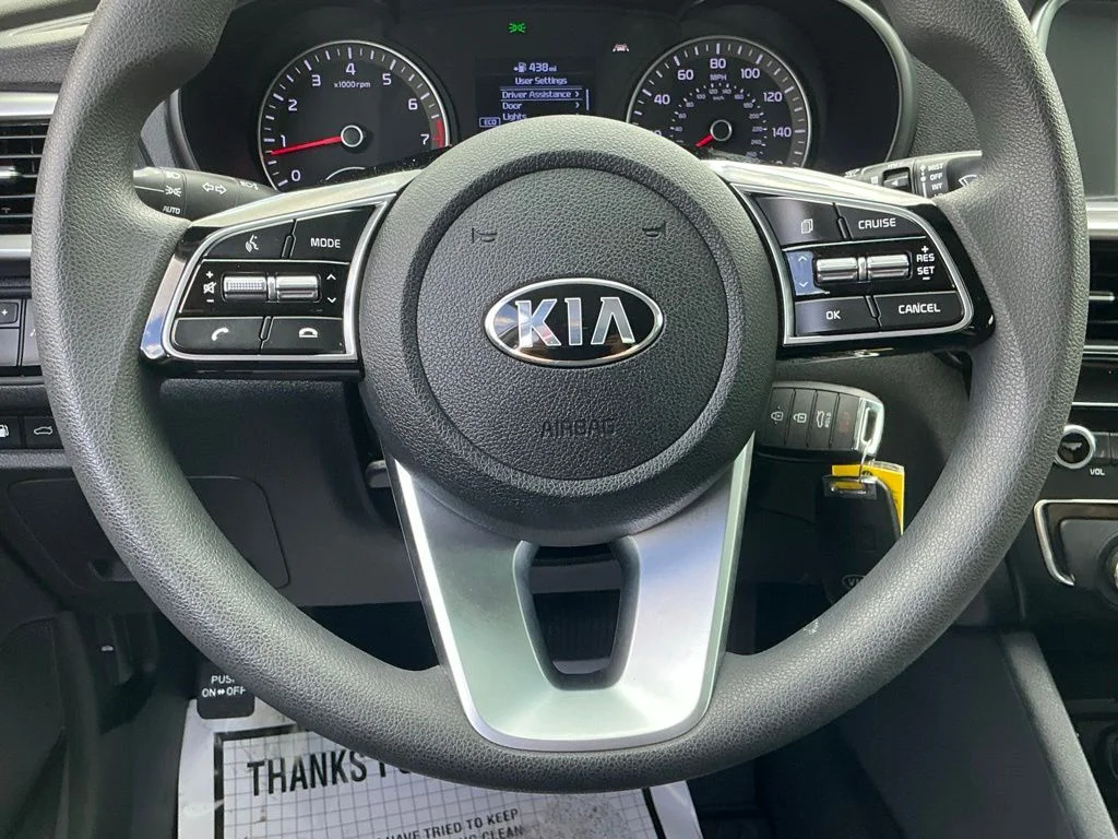 Used 2020 White Kia LX image 34