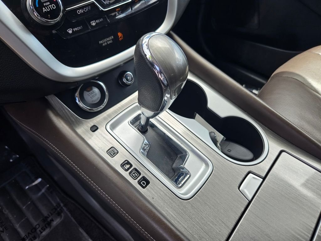 Used 2015 White Nissan Platinum image 14