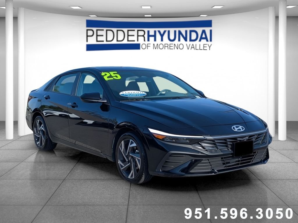 2025 Hyundai Elantra SEL - Photo 1