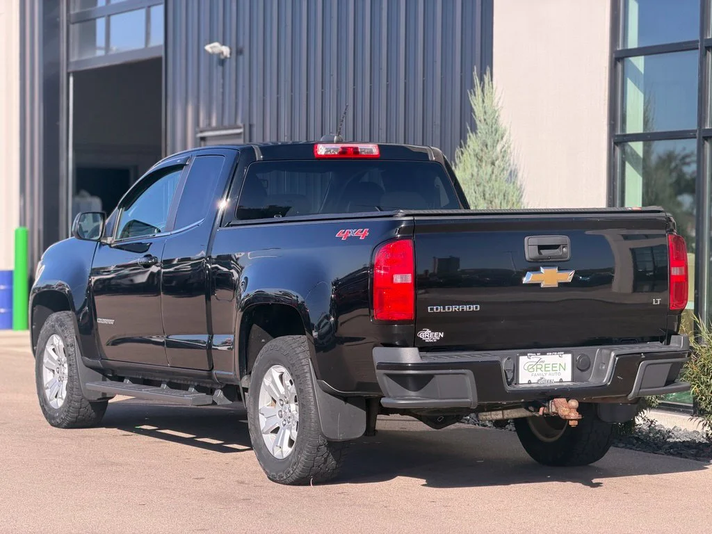 Used 2016 Black Chevrolet LT image 3